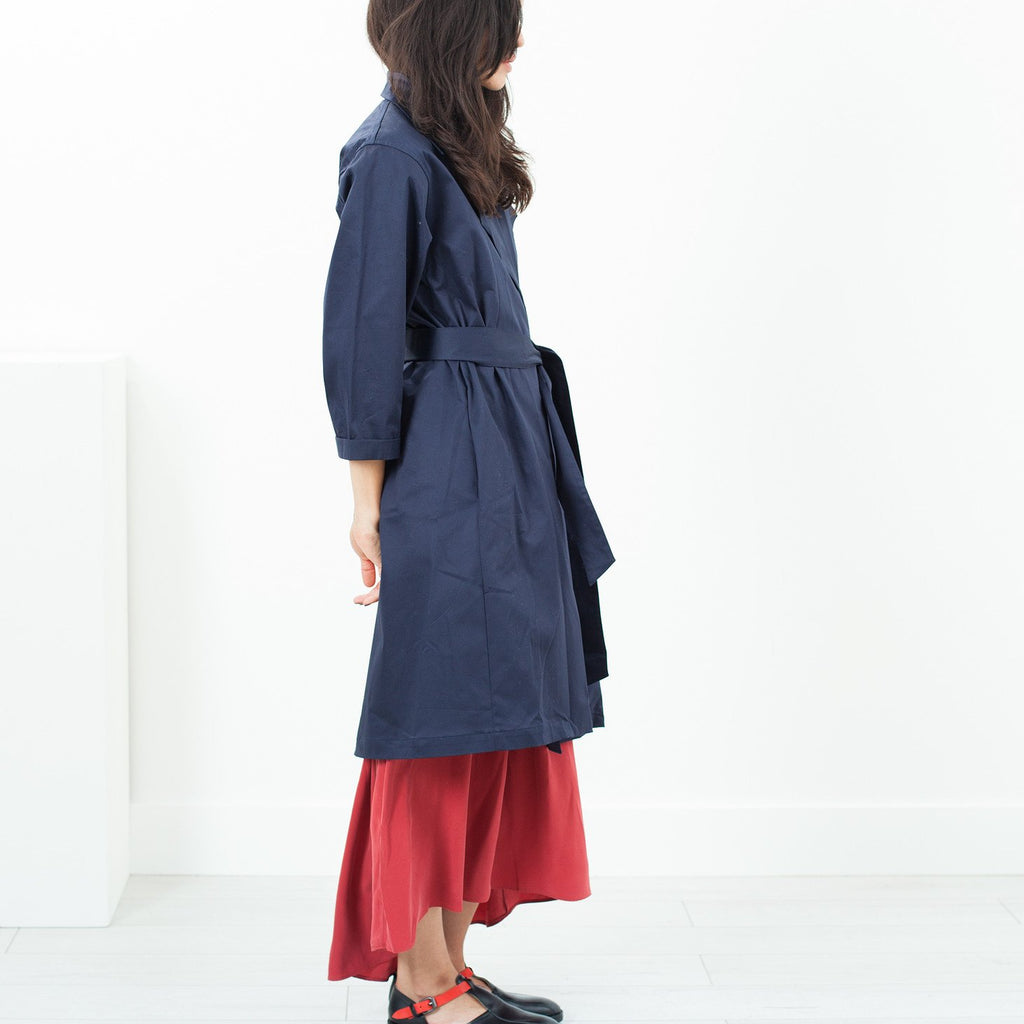Sateen Trench in Navy