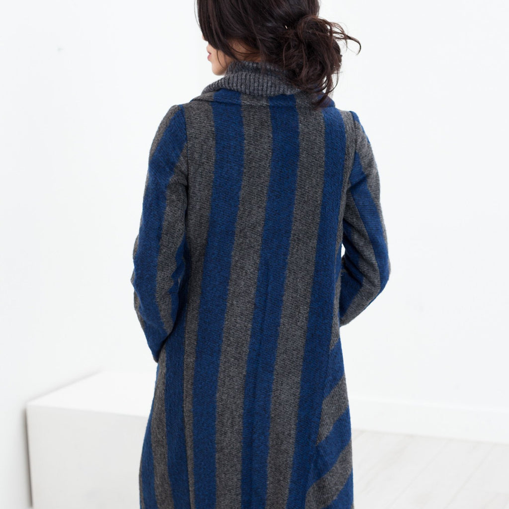 Petale Coat in Silver/Blue