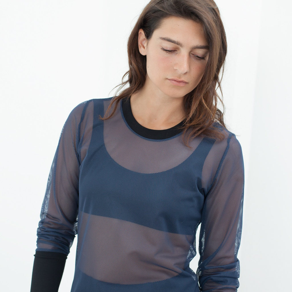 Cuffed Mesh Tee in Navy/Black