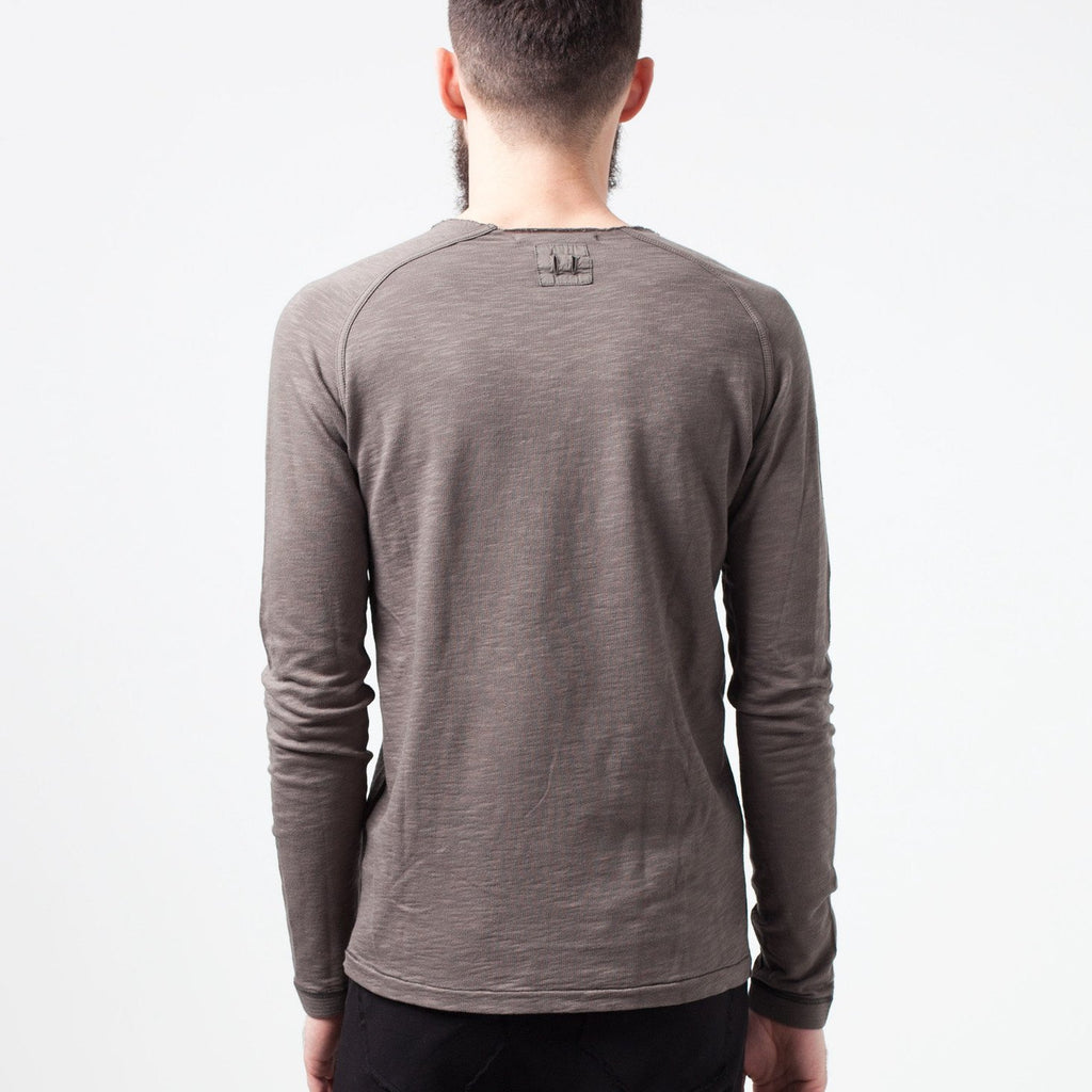 Daris Tee in Olive