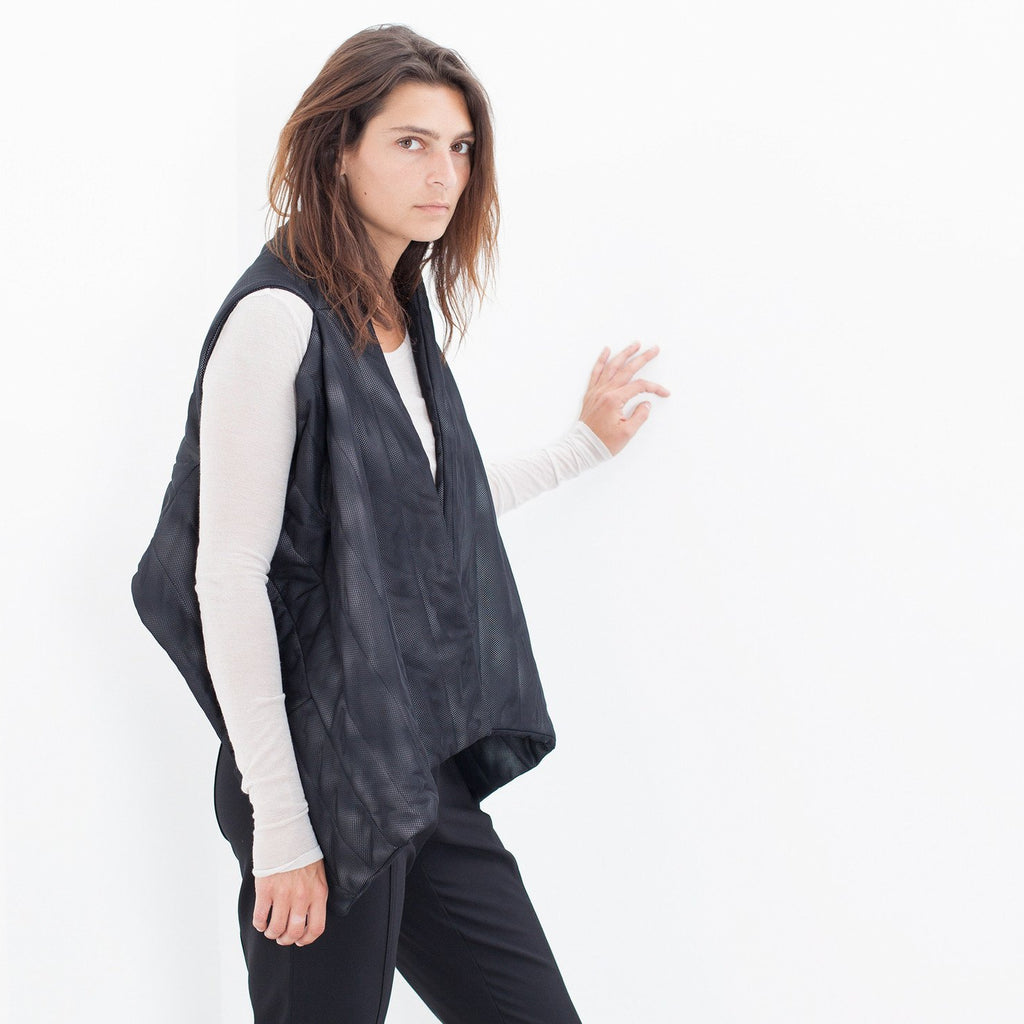 Quilted Mesh Waistcoat in Black/White