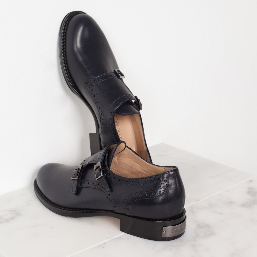 Buckle Shoe in Navy