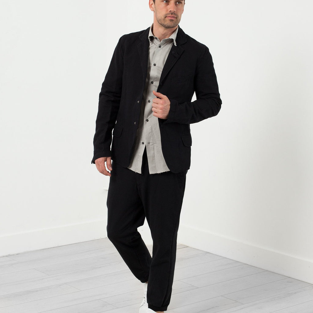 Moun Button Up