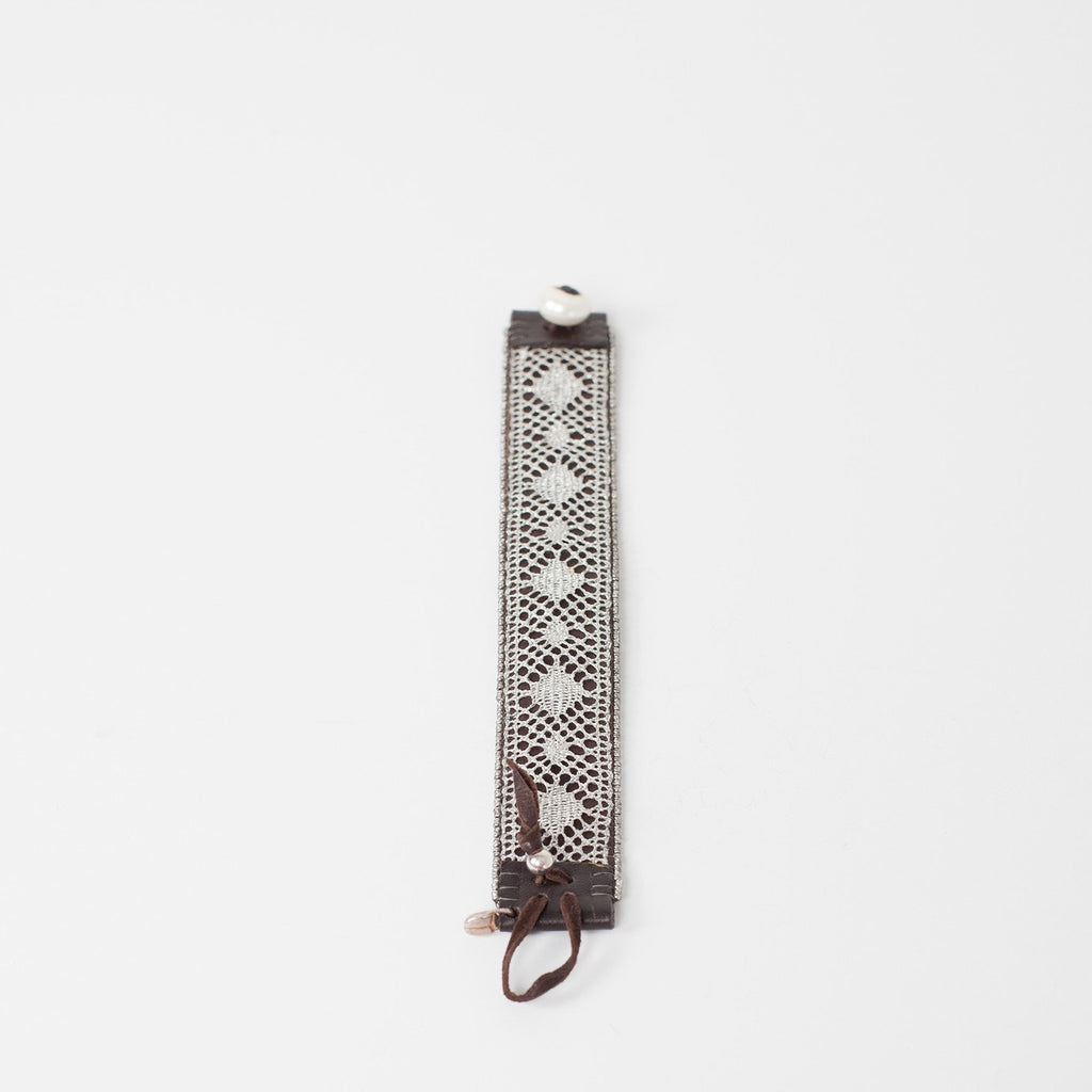 Leace Cuff