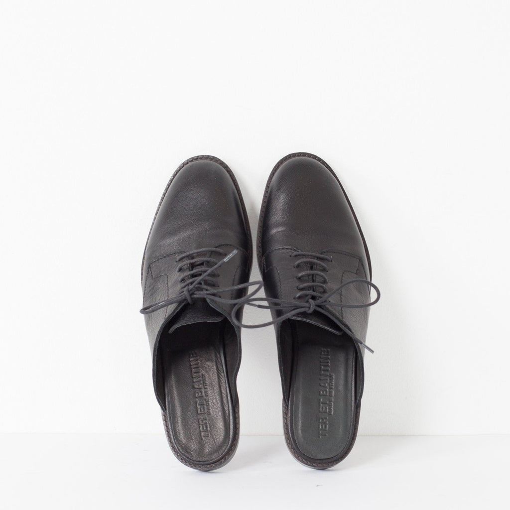 Backless Oxford in Black
