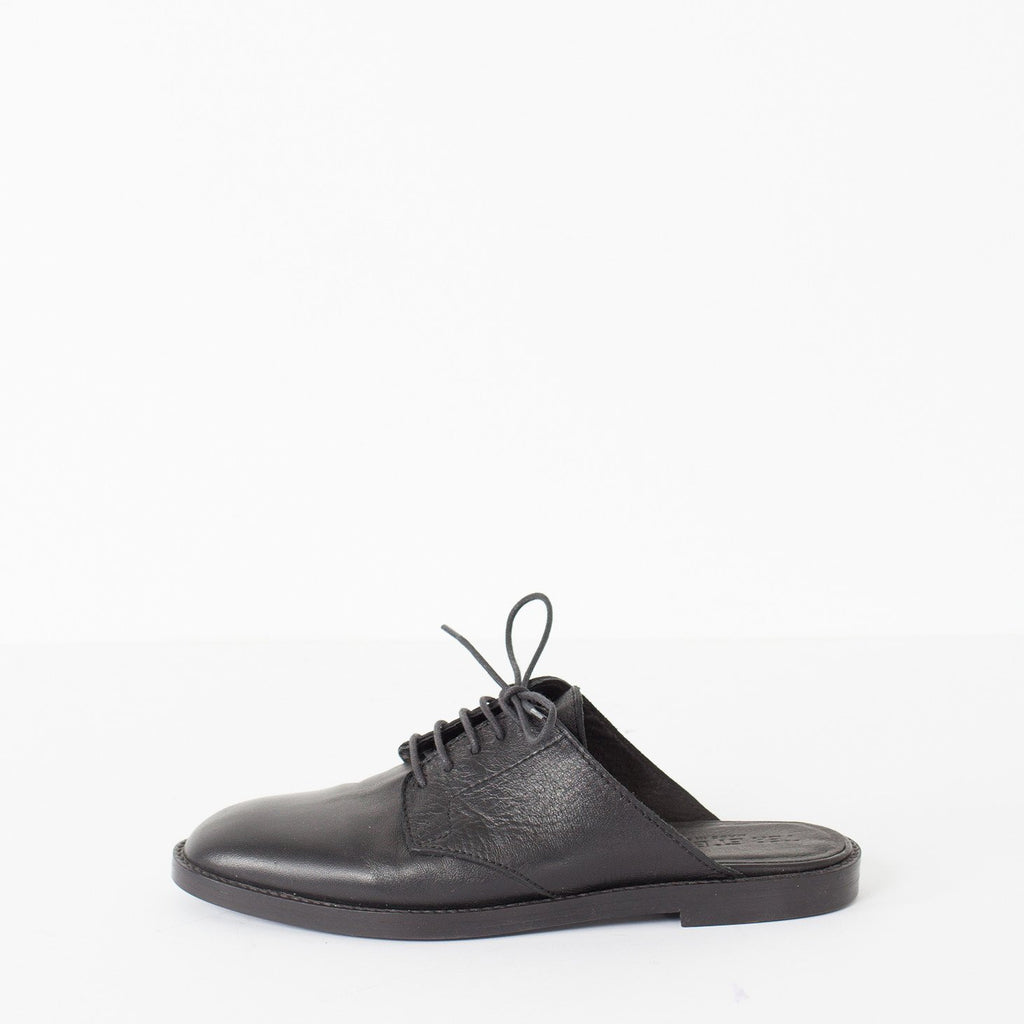 Backless Oxford in Black