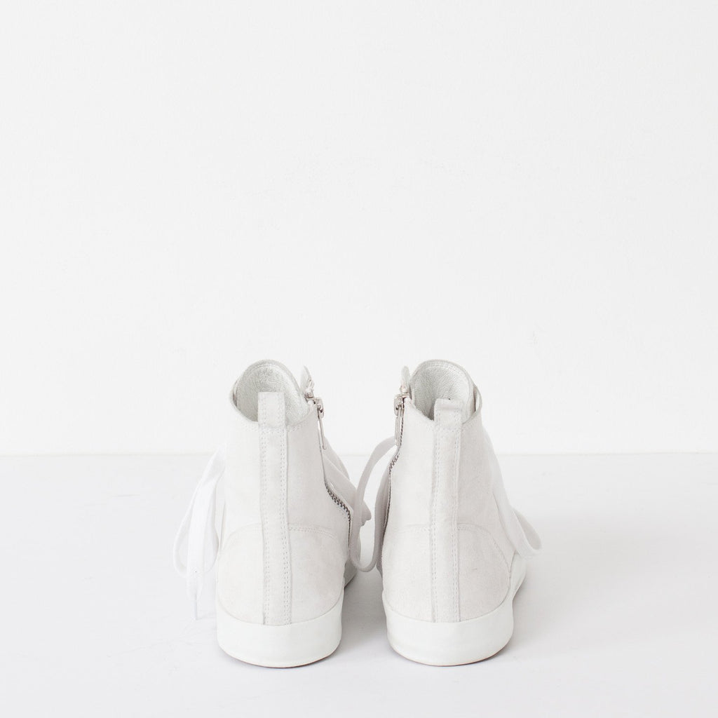 High Top Sneaker