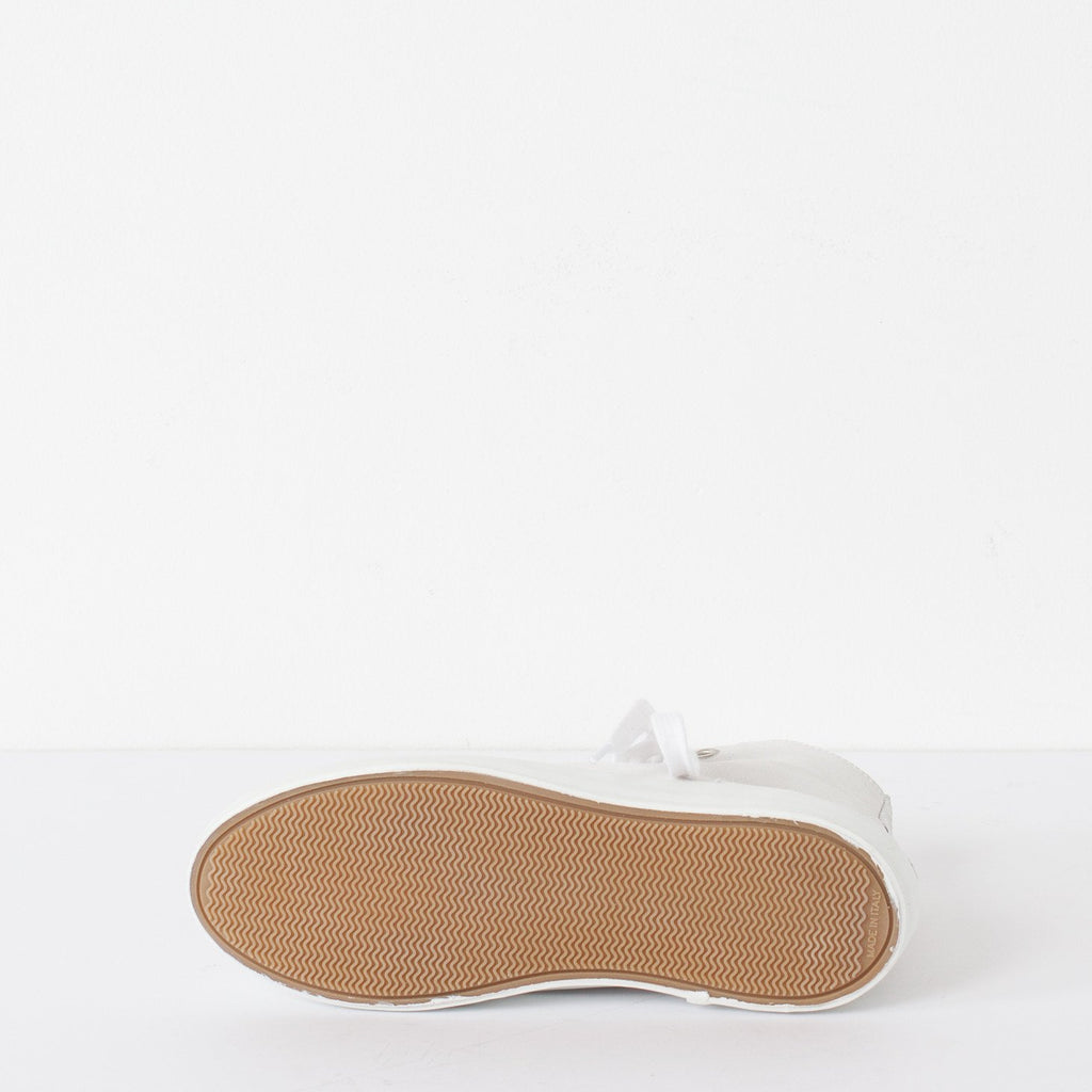 High Top Sneaker